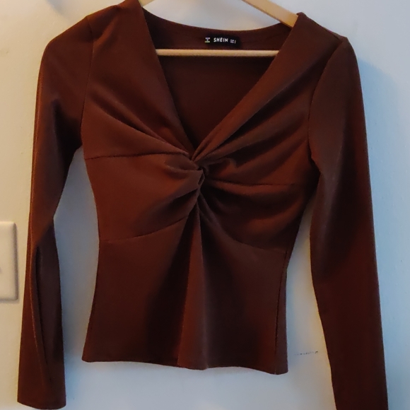 Top - Picture 2 of 4